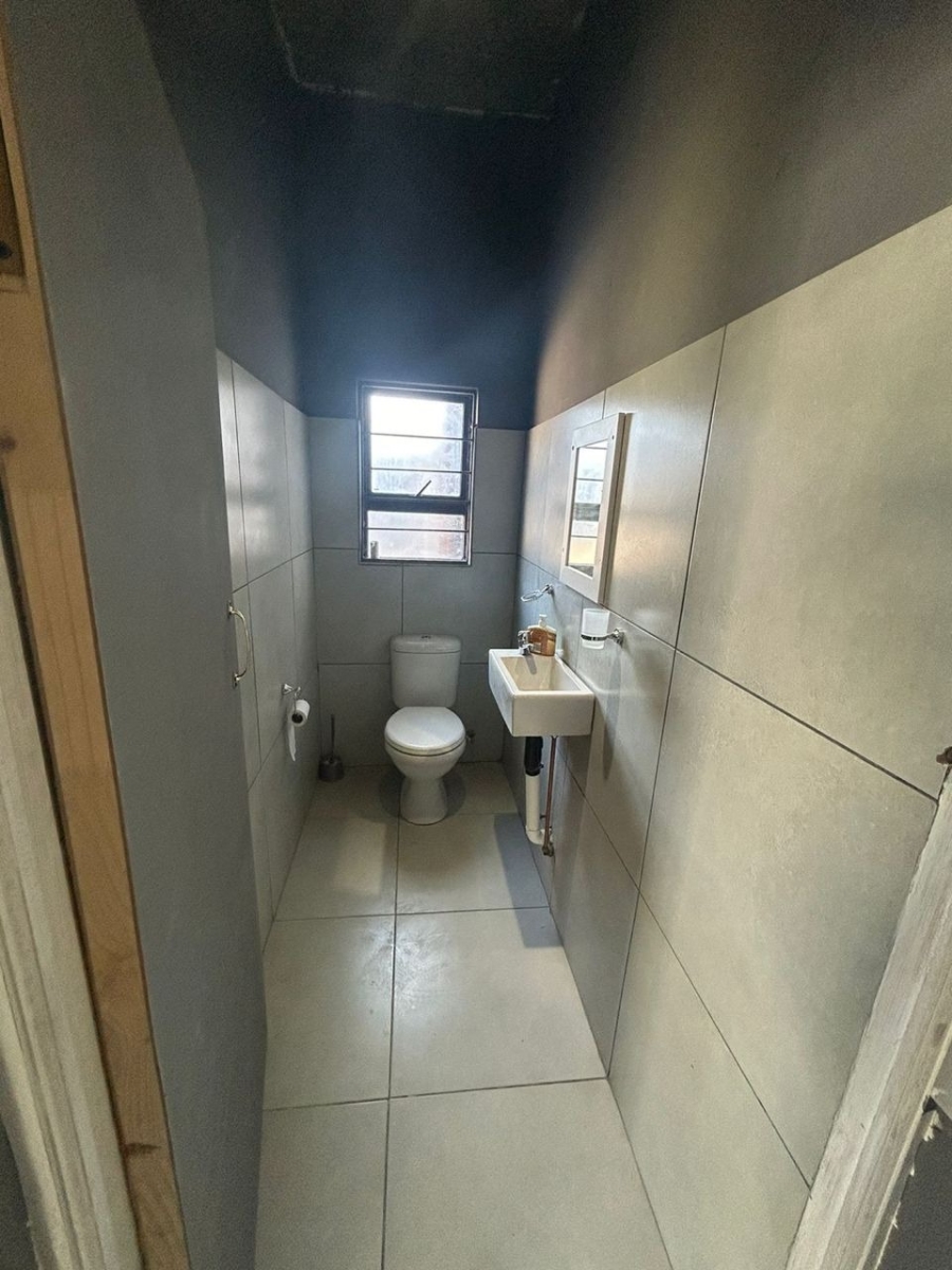 To Let commercial Property for Rent in Vredenburg Western Cape